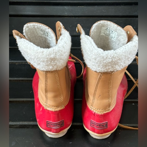 Sperry Top-Sider Red Fleece-lined Duck Boots - Picture 2 of 3